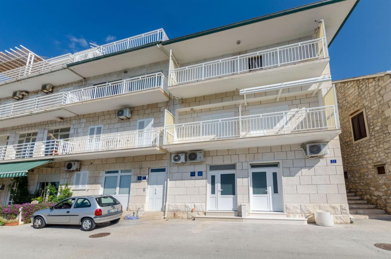 Apartment Mery Povlja  Eksteriør billede